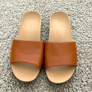 Barely worn, Camel color, Vionic sandals, size 9.5